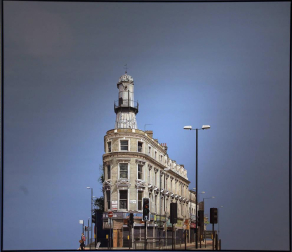 Iñaki Lazkoz firma 'Paseo nocturno', su nueva exposición en Ormolù en la que la noche se convierte en elemento evocador de la soledad, la paz interior y el encuentro con uno mismo