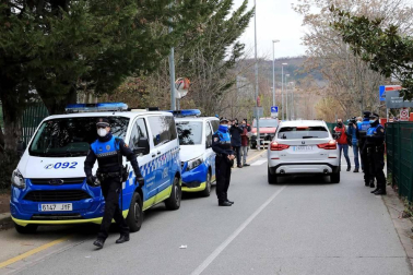Imágenes de los primeros pacientes de El Vergel en ser vacunados.