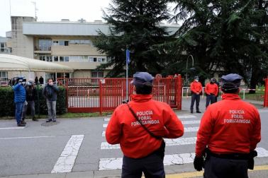 Imágenes de los primeros pacientes de El Vergel en ser vacunados.