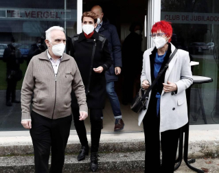 Imágenes de los primeros pacientes de El Vergel en ser vacunados.