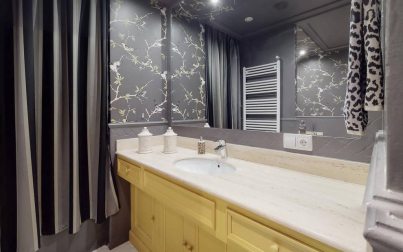 A la venta piso reformado de 200 m2 en Paulino Caballero