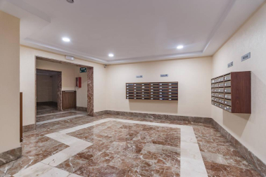 A la venta piso reformado de 200 m2 en Paulino Caballero