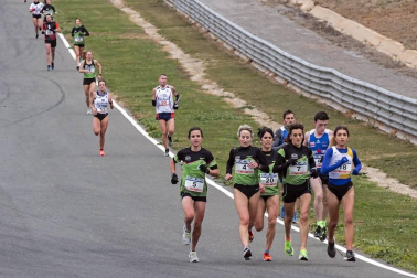 El Circuito de Navarra ha sido el escenario del Campeonato Navarro de 10 Kilómetros y la 'SanSilRace 2020' popular como broche a este atípico año