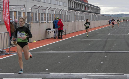 El Circuito de Navarra ha sido el escenario del Campeonato Navarro de 10 Kilómetros y la 'SanSilRace 2020' popular como broche a este atípico año