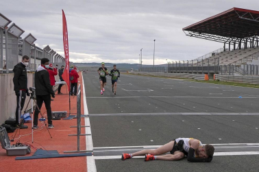 El Circuito de Navarra ha sido el escenario del Campeonato Navarro de 10 Kilómetros y la 'SanSilRace 2020' popular como broche a este atípico año