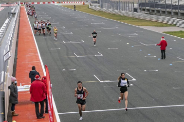 El Circuito de Navarra ha sido el escenario del Campeonato Navarro de 10 Kilómetros y la 'SanSilRace 2020' popular como broche a este atípico año