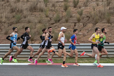 El Circuito de Navarra ha sido el escenario del Campeonato Navarro de 10 Kilómetros y la 'SanSilRace 2020' popular como broche a este atípico año