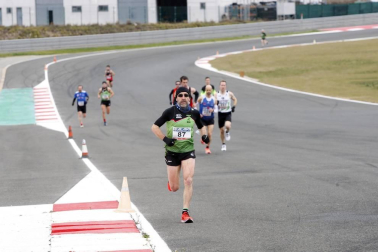 El Circuito de Navarra ha sido el escenario del Campeonato Navarro de 10 Kilómetros y la 'SanSilRace 2020' popular como broche a este atípico año