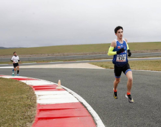 El Circuito de Navarra ha sido el escenario del Campeonato Navarro de 10 Kilómetros y la 'SanSilRace 2020' popular como broche a este atípico año