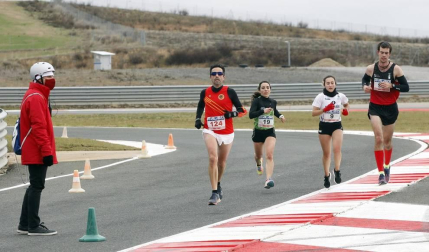 El Circuito de Navarra ha sido el escenario del Campeonato Navarro de 10 Kilómetros y la 'SanSilRace 2020' popular como broche a este atípico año