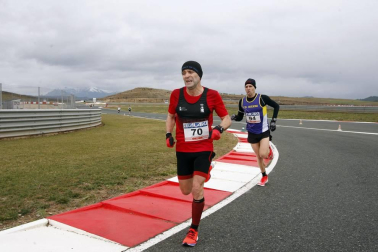 El Circuito de Navarra ha sido el escenario del Campeonato Navarro de 10 Kilómetros y la 'SanSilRace 2020' popular como broche a este atípico año