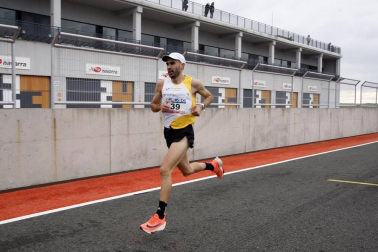 El Circuito de Navarra ha sido el escenario del Campeonato Navarro de 10 Kilómetros y la 'SanSilRace 2020' popular como broche a este atípico año