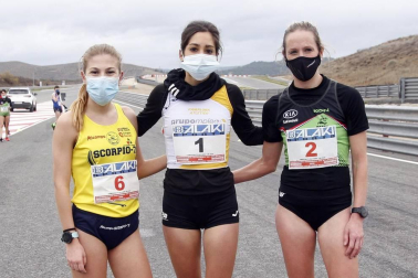El Circuito de Navarra ha sido el escenario del Campeonato Navarro de 10 Kilómetros y la 'SanSilRace 2020' popular como broche a este atípico año