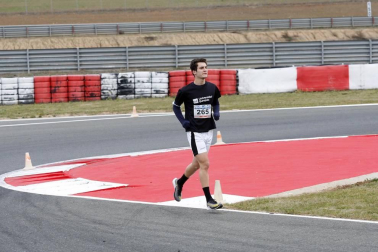 El Circuito de Navarra ha sido el escenario del Campeonato Navarro de 10 Kilómetros y la 'SanSilRace 2020' popular como broche a este atípico año