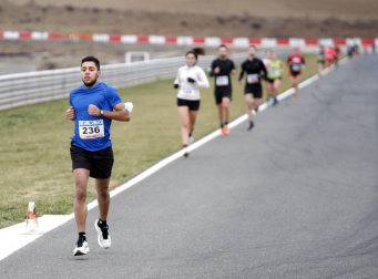 El Circuito de Navarra ha sido el escenario del Campeonato Navarro de 10 Kilómetros y la 'SanSilRace 2020' popular como broche a este atípico año