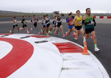 El Circuito de Navarra ha sido el escenario del Campeonato Navarro de 10 Kilómetros y la 'SanSilRace 2020' popular como broche a este atípico año