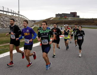 El Circuito de Navarra ha sido el escenario del Campeonato Navarro de 10 Kilómetros y la 'SanSilRace 2020' popular como broche a este atípico año