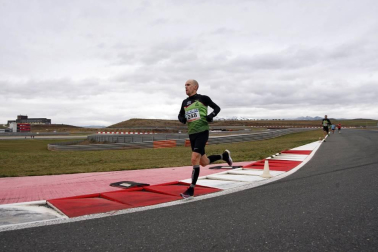 El Circuito de Navarra ha sido el escenario del Campeonato Navarro de 10 Kilómetros y la 'SanSilRace 2020' popular como broche a este atípico año