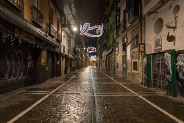 2020 se despide en Pamplona con las calles vacías