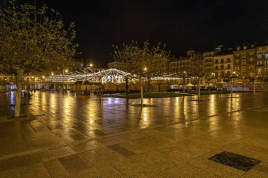 2020 se despide en Pamplona con las calles vacías