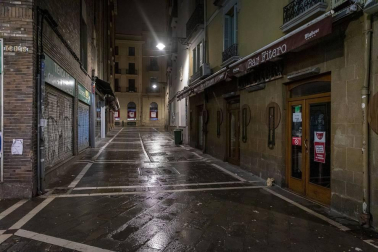2020 se despide en Pamplona con las calles vacías