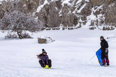 Nieve en el inicio de 2021 en Navarra. La nieve es la protagonista este 2 de enero en la Comunidad foral, que se encuentra en alerta amarilla