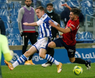 Imágenes del partido entre la Real Sociedad y Osasuna en el Reale Arena de San Sebastián.