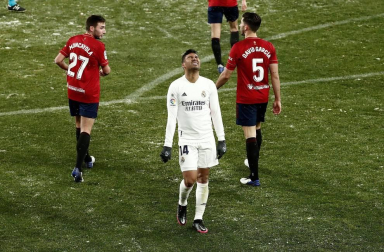 Imágenes de las horas previas y del partido Osasuna-Real Madrid, correspondiente a la jornada 18 y marcado por el paso de la borrasca Filomena.