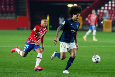 Imágenes del partido que enfrenta a Granada y Osasuna en el estadio Nuevo Los Cármenes