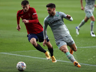 Galería de fotos del partido entre Osasuna y Betis, que ha finalizado con derrota rojilla por 0-2