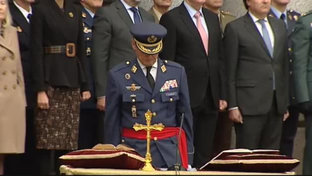Vídeo: Dimite el JEMAD tras la polémica de las vacunas contra la COVID-19 en las Fuerzas Armadas