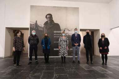 Este martes ha abierto sus puertas en el Museo de Navarra la exposición 'Gerardo Lizarraga. Artista en el exilio', que recoge una colección de cerca de 80 dibujos y caricaturas que el artista navarro realizó durante sus años de encierro en los campos de Argelès-sur-Mer, Agde y Clermont Ferrand (Francia).
