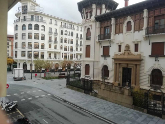 Alquiler de oficina en calle Bergamín, 2: edificio Aurora