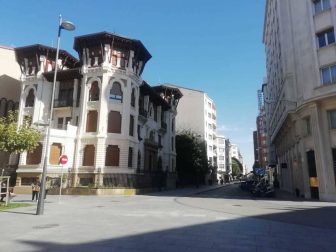 Alquiler de oficina en calle Bergamín, 2: edificio Aurora