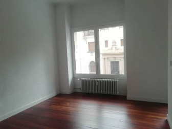 Alquiler de oficina en calle Bergamín, 2: edificio Aurora