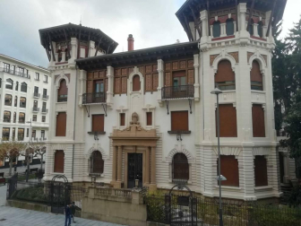 Alquiler de oficina en calle Bergamín, 2: edificio Aurora