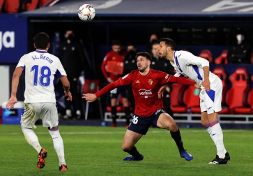 Imágenes del partido entre Osasuna y Eibar disputado en El Sadar.