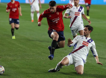 Imágenes del partido entre Osasuna y Eibar disputado en El Sadar.
