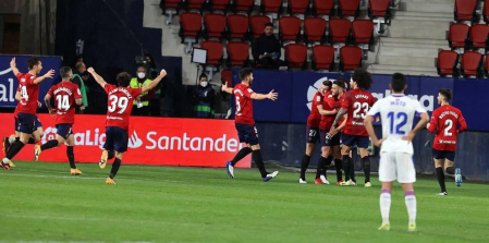 Imágenes del partido entre Osasuna y Eibar disputado en El Sadar.
