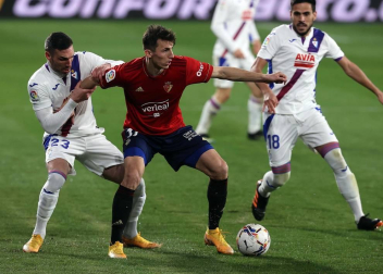 Imágenes del partido entre Osasuna y Eibar disputado en El Sadar.