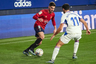 Imágenes del partido entre Osasuna y Eibar disputado en El Sadar.