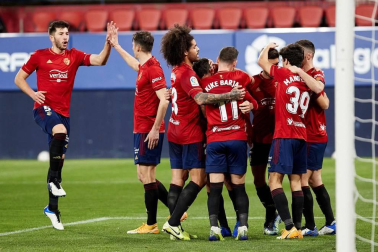 Imágenes del partido entre Osasuna y Eibar disputado en El Sadar.