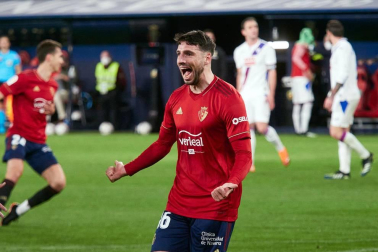 Imágenes del partido entre Osasuna y Eibar disputado en El Sadar.