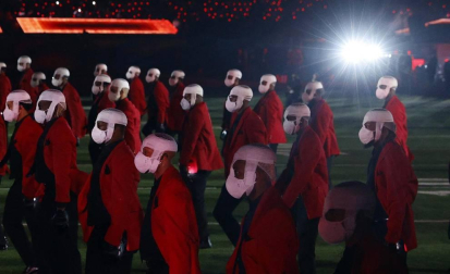 El artista cerró el espectáculo con 'Blinding Lights', la canción que lo convirtió en el rey de Tik Tok durante los primeros meses de la pandemia