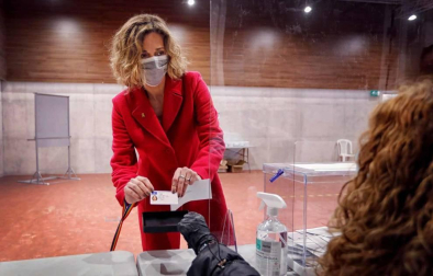 Los catalanes acuden a votar este domingo, 14 de febrero, en unas nuevas elecciones al Parlament