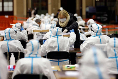 Los catalanes acuden a votar este domingo, 14 de febrero, en unas nuevas elecciones al Parlament