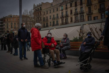 Los catalanes acuden a votar este domingo, 14 de febrero, en unas nuevas elecciones al Parlament