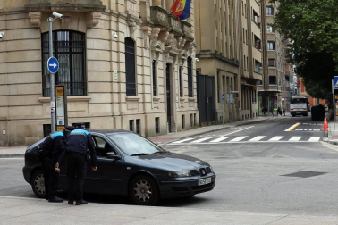 Este sábado se las iniciado la peatonalización del paseo Sarasate, con los cambios de tráfico y modificación de las paradas de villavesas.