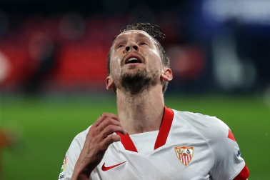 Imágenes de la Jornada 24 del choque disputado en el El Sadar que terminó con triunfo del equipo hispalense