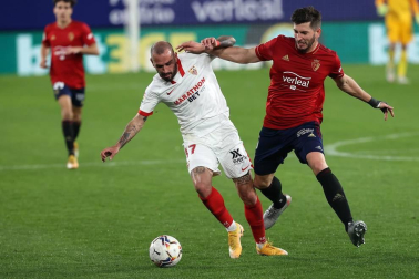 Imágenes de la Jornada 24 del choque disputado en el El Sadar que terminó con triunfo del equipo hispalense